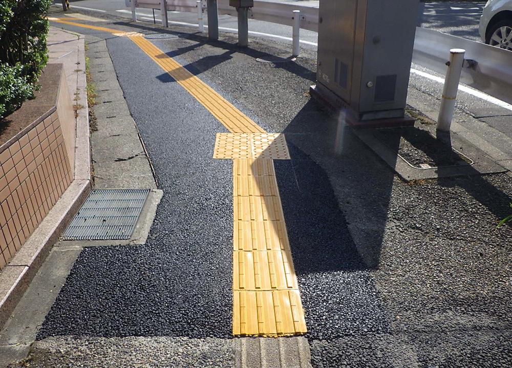 視覚障がい者誘導標示のイメージ画像 視覚障がい者誘導標示のイメージ画像