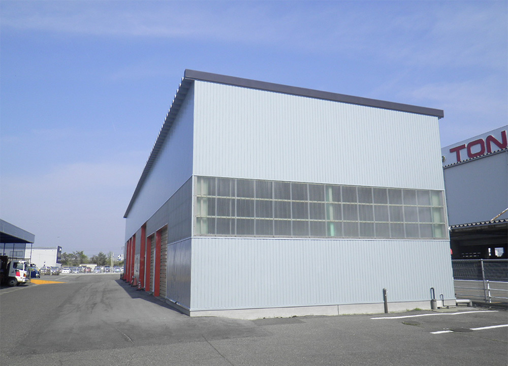 倉庫外壁塗替のイメージ画像 倉庫外壁塗替のイメージ画像